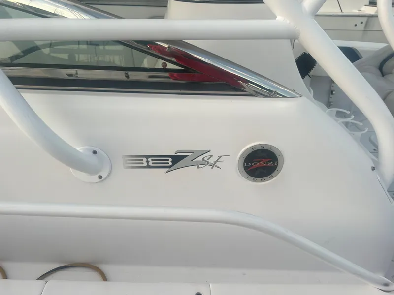 Slide: The Image of 2008 Donzi 38 ZSF boat model emblem and logo. - 35