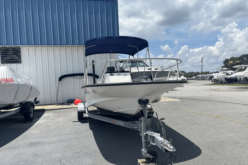 Slide: The Image of Boston Whaler 170 MONTAUK 2016 - 2