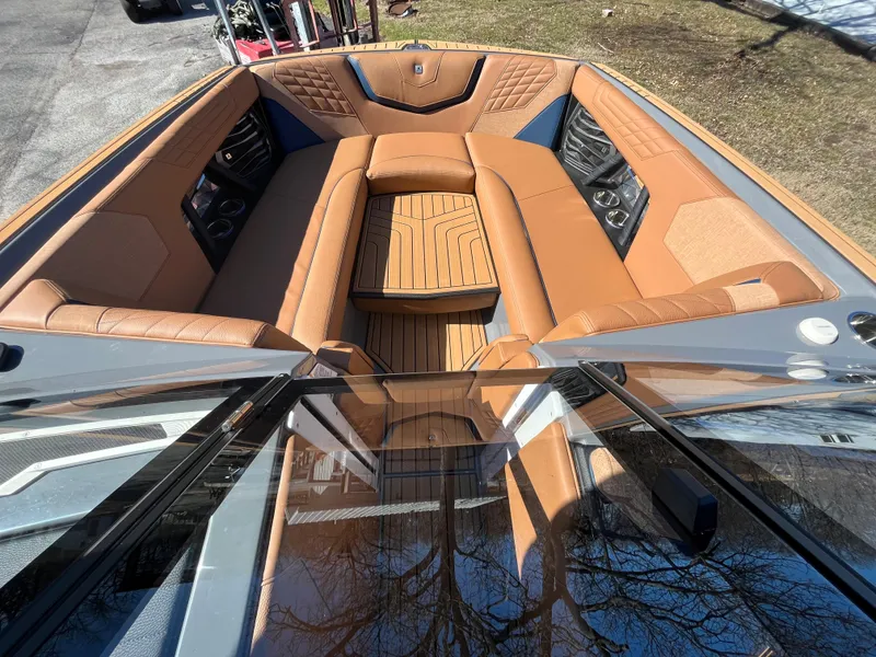 Slide: The Image of Interior of 2023 Nautique Super Air Nautique G25 boat. - 14