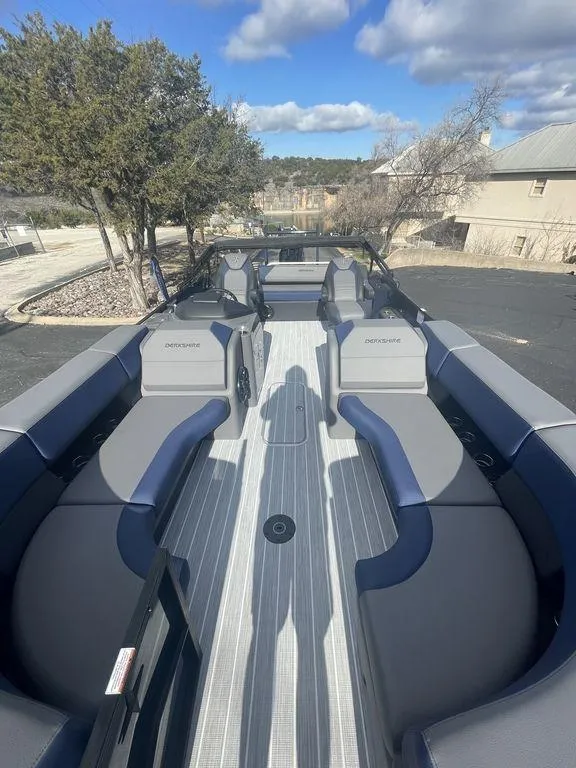 Slide: The Image of 2023 Berkshire 25UL STS 3.0 pontoon boat with spacious seating and sleek design. - 20