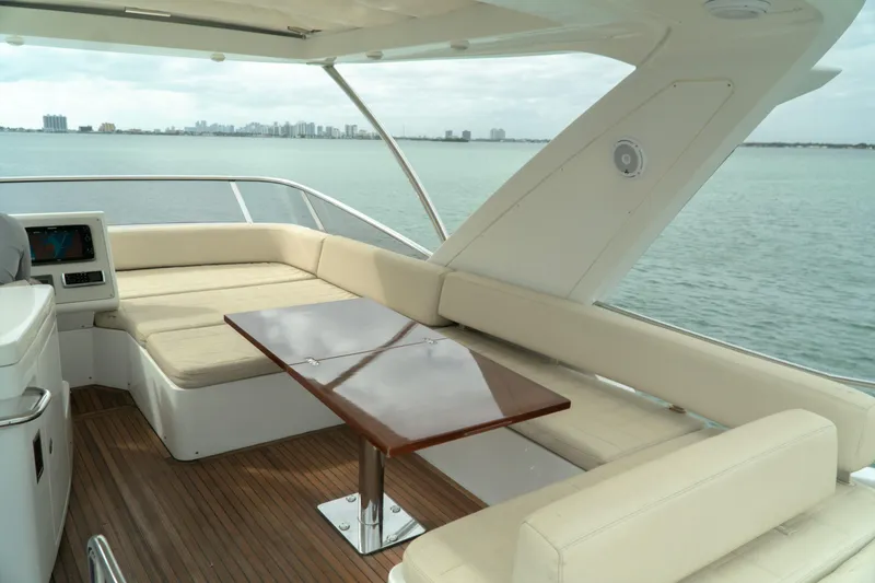 Slide: The Image of Azimut FLY54 2013 - 13