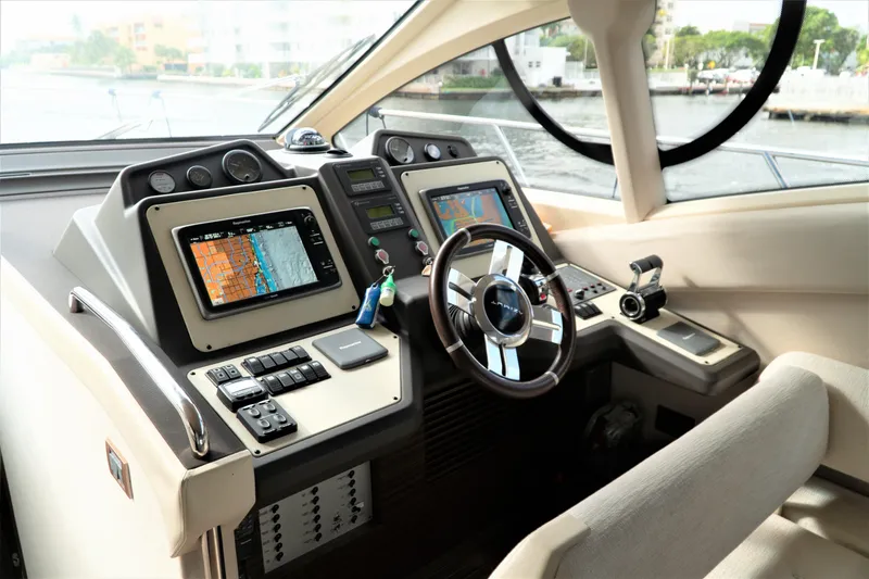 Slide: The Image of Azimut FLY54 2013 - 3