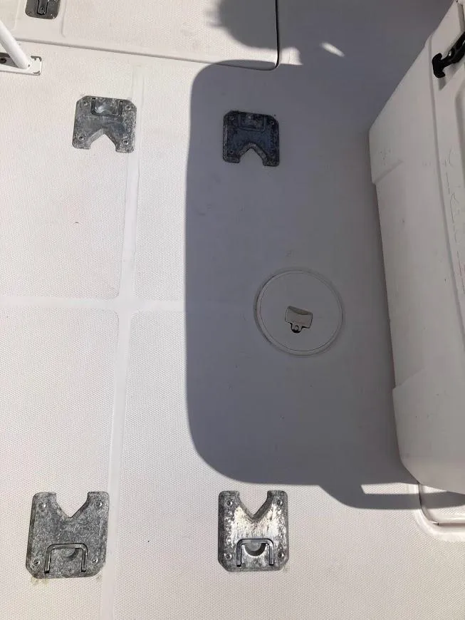 Slide: The Image of 2005 Donzi 35 ZFC DAYTONA boat deck with metal fixtures. - 45