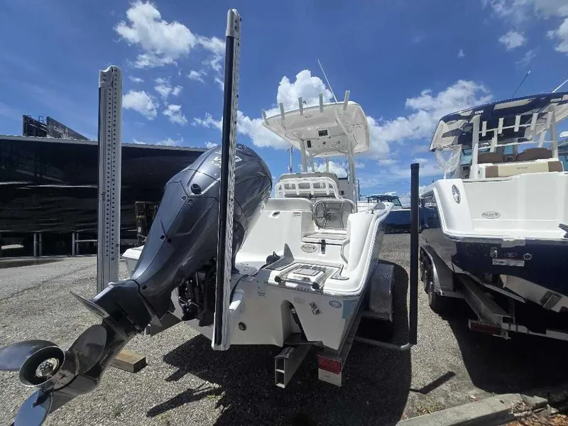 Slide: The Image of Sea Fox 248 Commander 2023 - 6