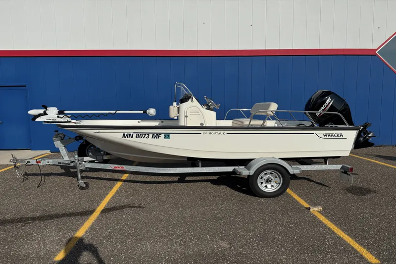 Slide: The Image of Boston Whaler 150 Montauk 2022 - 3