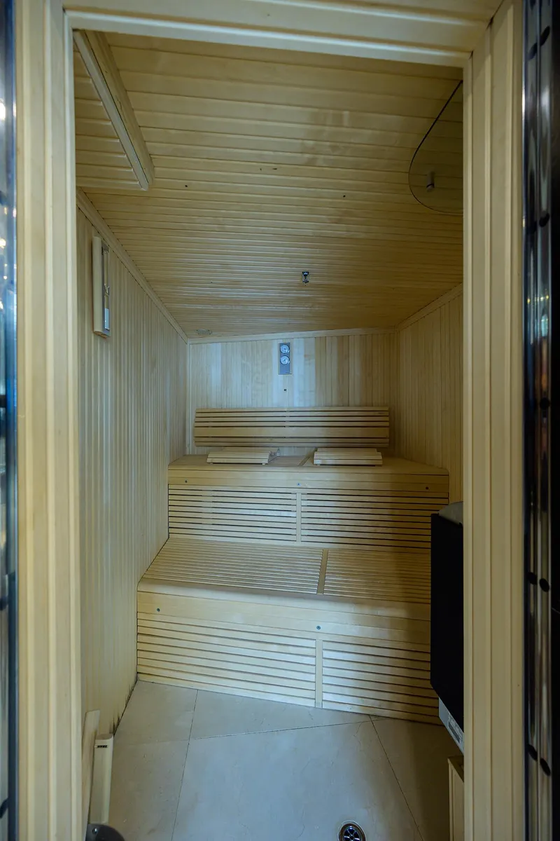 Slide: The Image of Sunseeker Trideck 2009 - 54