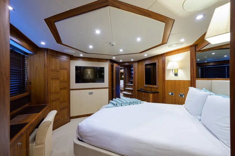 Slide: The Image of Sunseeker Trideck 2009 - 59