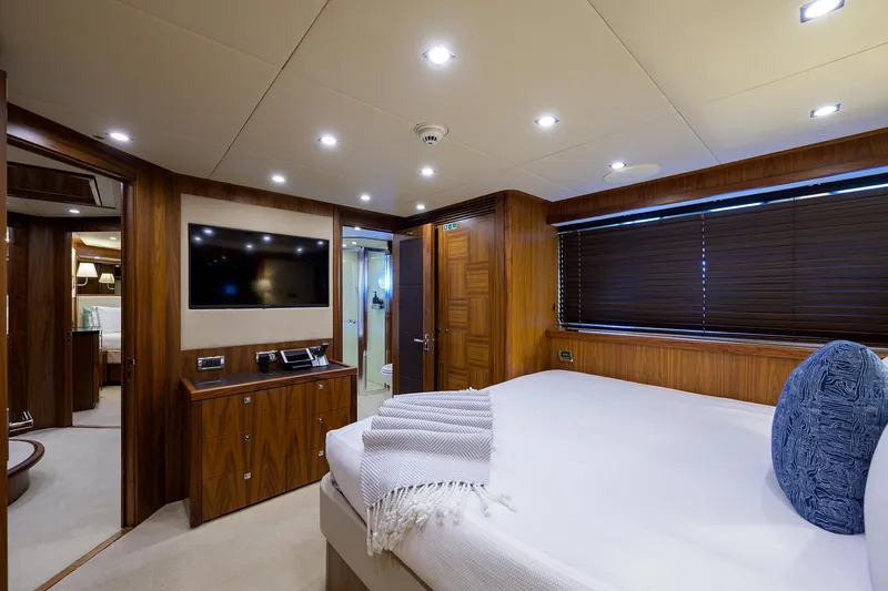 Slide: The Image of Sunseeker Trideck 2009 - 75