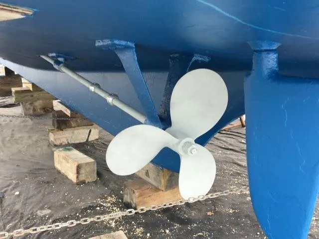 Slide: The Image of Grand Banks 42 Classic 1984 - 7