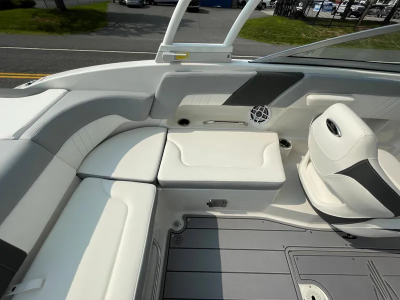 Slide: The Image of Chaparral 23 SSi OB 2026 - 51