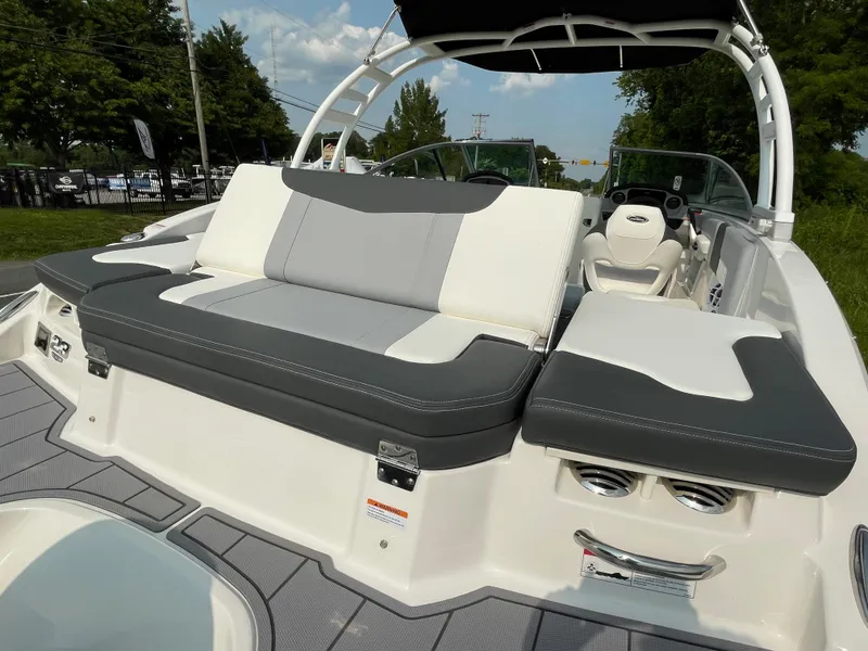 Slide: The Image of Chaparral 23 SSi OB 2026 - 61