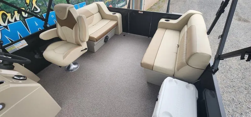 Slide: The Image of Interior of 2023 Veranda VISTA20RC Bi-Toon boat with beige seating. - 15