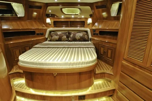 Slide: The Image of VIP Guest Stateroom Forward - 16