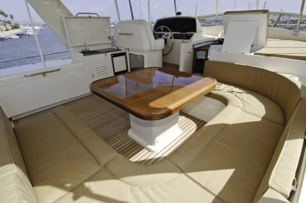 Slide: The Image of Flybridge Seating - 27