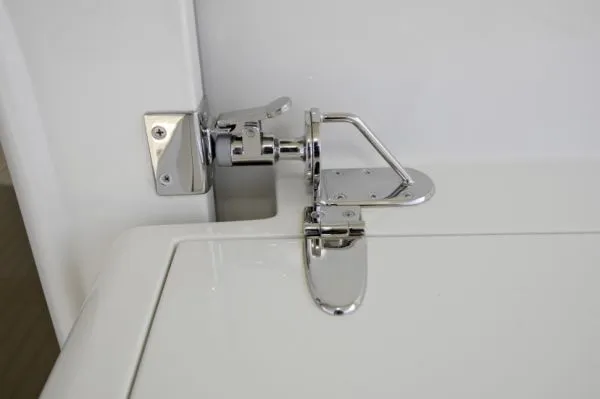 Slide: The Image of Door Latch - 33