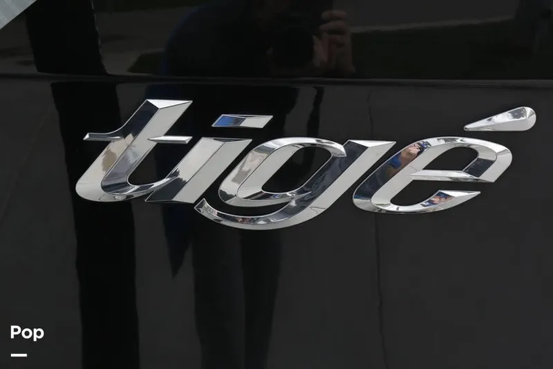 Slide: The Image of 2015 Tige ASR Apex Series for sale in Gilbert, AZ - 18