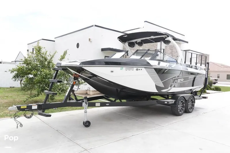 Slide: The Image of 2015 Tige ASR Apex Series for sale in Gilbert, AZ - 6