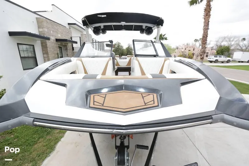 Slide: The Image of 2015 Tige ASR Apex Series for sale in Gilbert, AZ - 9