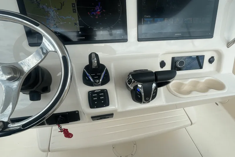 Slide: The Image of Grady-White 306 CANYON 2021 - 15