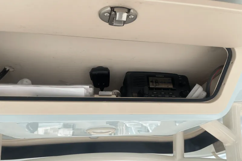 Slide: The Image of Grady-White 306 CANYON 2021 - 17