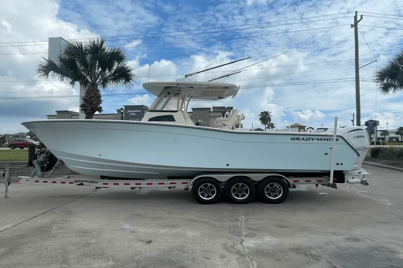 Slide: The Image of Grady-White 306 CANYON 2021 - 5