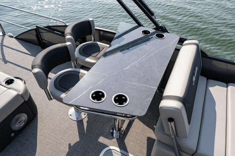 Slide: The Image of Barletta Cabrio 24 U 2026 - 4