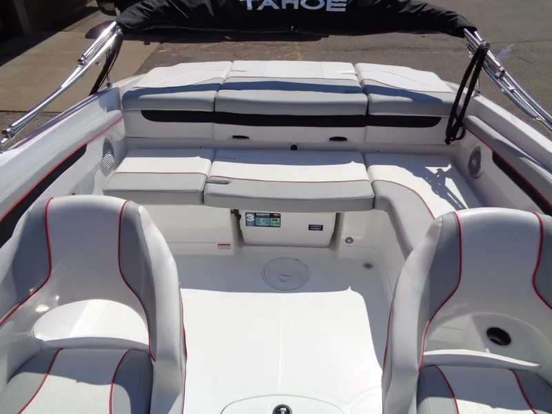 Slide: The Image of 2023 Tahoe 210 Si boat interior with white and red seating. - 7
