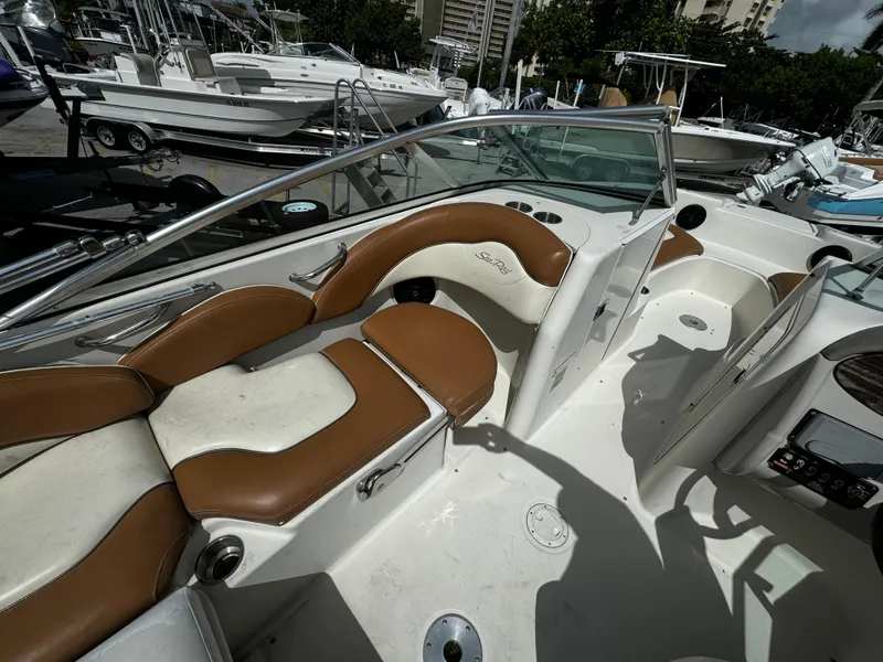 Slide: The Image of Sea Ray 200 Sundeck 2007 - 80