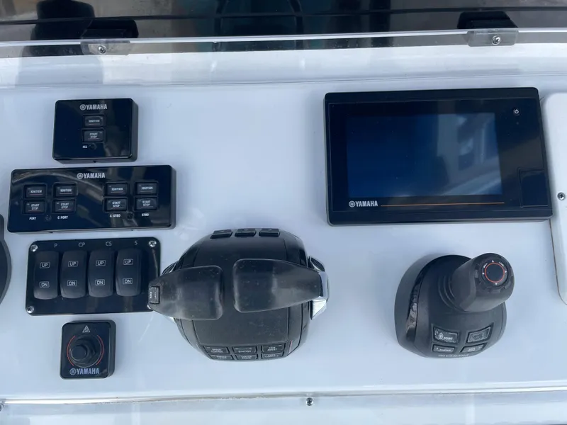 Slide: The Image of Freeman 37 boat control panel with Yamaha electronics, 2019 model. - 43