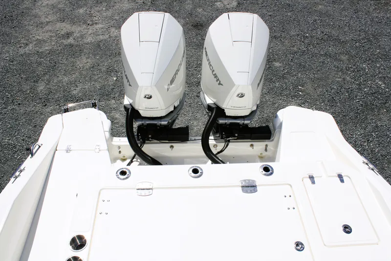 Slide: The Image of Boston Whaler 280 Dauntless 2026 - 10