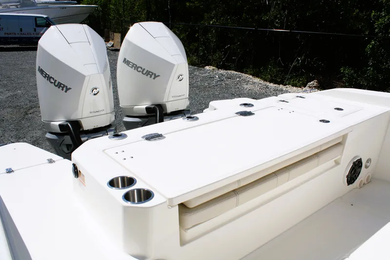 Slide: The Image of Boston Whaler 280 Dauntless 2026 - 11