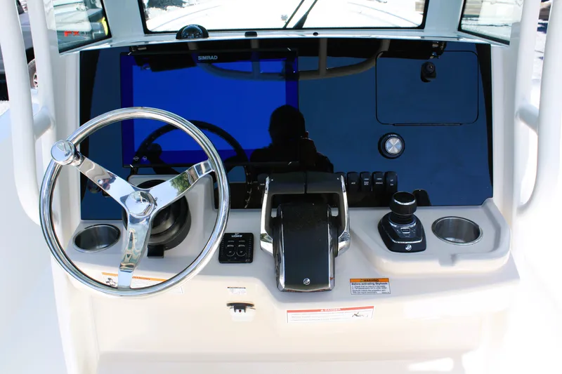 Slide: The Image of Boston Whaler 280 Dauntless 2026 - 25