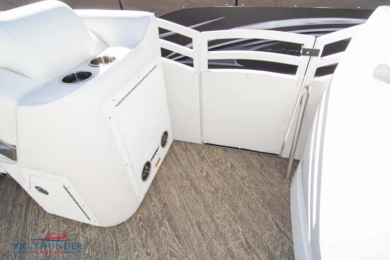 Slide: The Image of Interior of 2022 JC NEPTOON 27 TT SPORT boat with seating and cup holders. - 19
