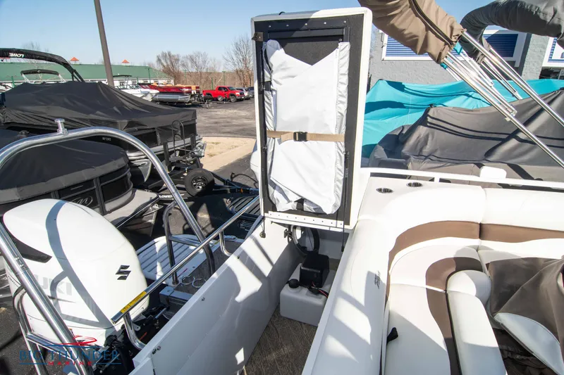 Slide: The Image of Interior view of 2022 JC NEPTOON 27 TT SPORT boat with Suzuki outboard motor. - 40
