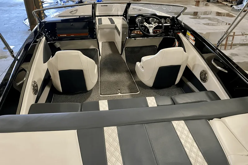 Slide: The Image of Glastron GT 185 2015 - 7