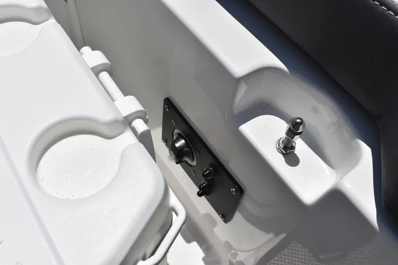 Slide: The Image of Monterey M-205 2025 - 20