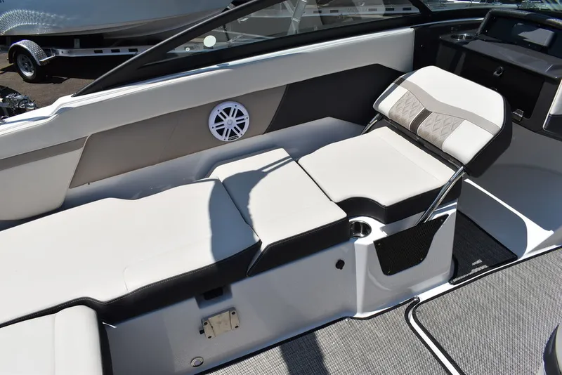 Slide: The Image of Monterey M-205 2025 - 23