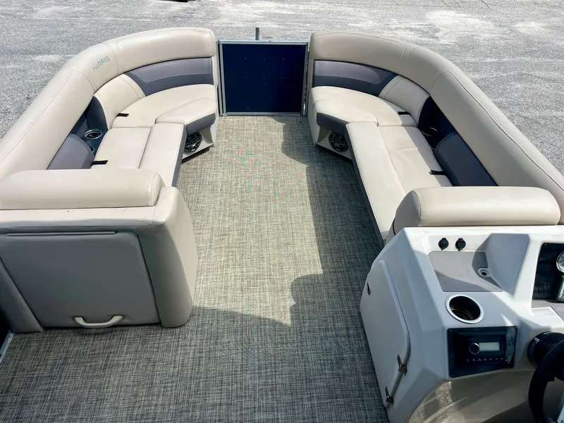 Slide: The Image of Harris 230 cruiser Harris #7 2023 - 11