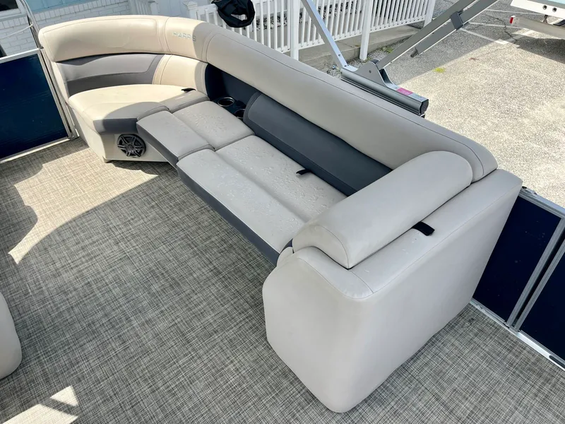 Slide: The Image of Harris 230 cruiser Harris #7 2023 - 14