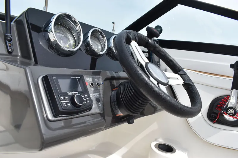 Slide: The Image of Sea Ray SPX 190 OB 2018 - 40