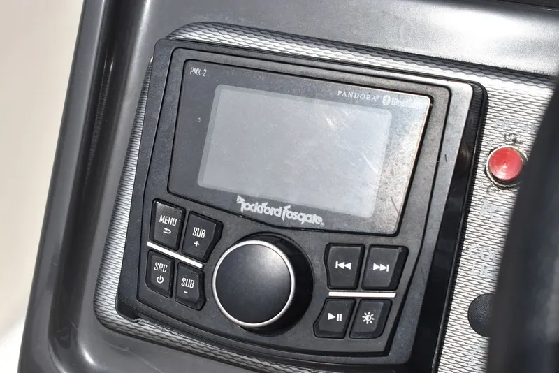 Slide: The Image of Sea Ray SPX 190 OB 2018 - 53