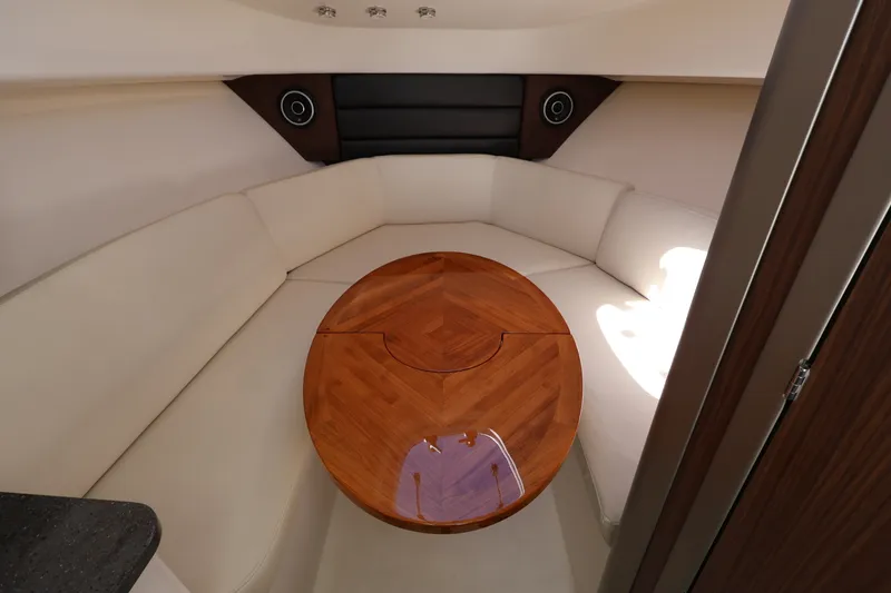 Slide: The Image of Boston Whaler 285 Conquest 2026 - 24