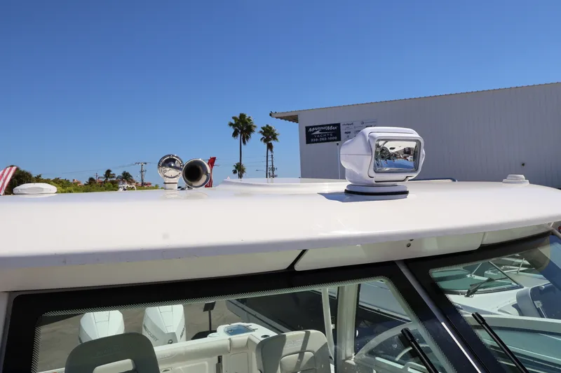Slide: The Image of Boston Whaler 285 Conquest 2026 - 36