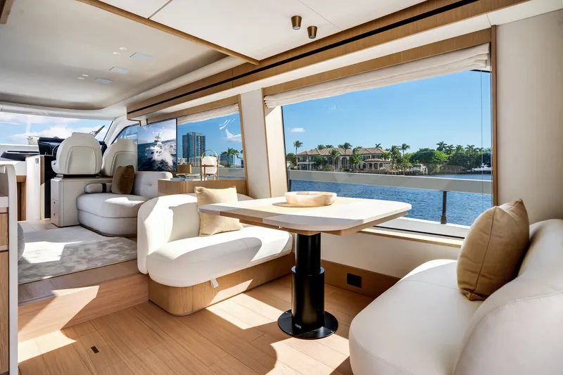 Slide: The Image of Azimut Fly 62 2026 - 39