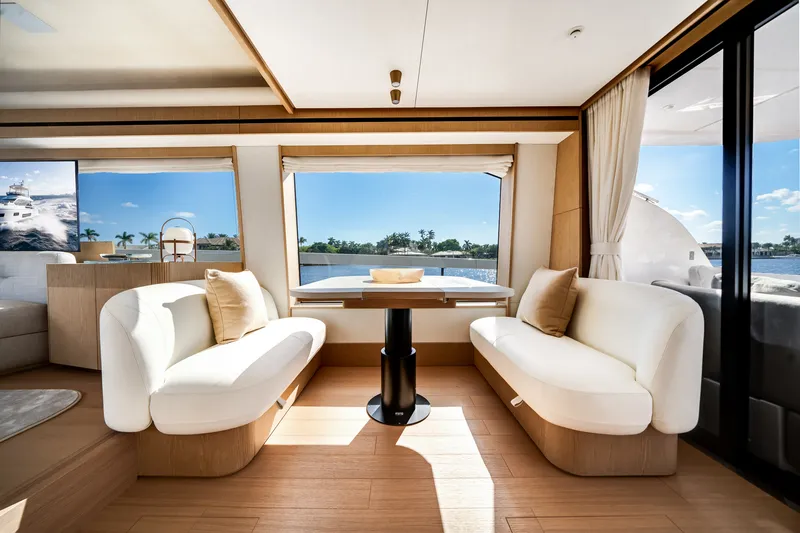 Slide: The Image of Azimut Fly 62 2026 - 40