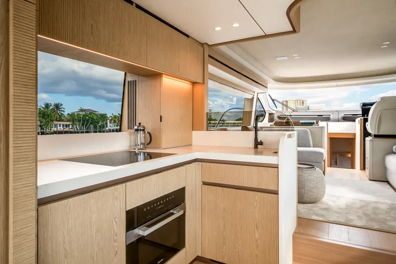 Slide: The Image of Azimut Fly 62 2026 - 42