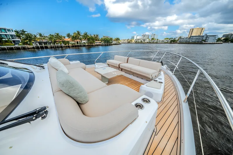 Slide: The Image of Azimut Fly 62 2026 - 61