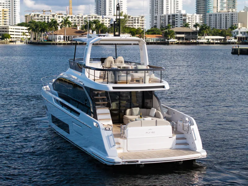 Slide: The Image of Azimut Fly 62 2026 - 73