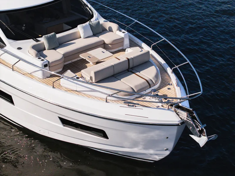 Slide: The Image of Azimut Fly 62 2026 - 74