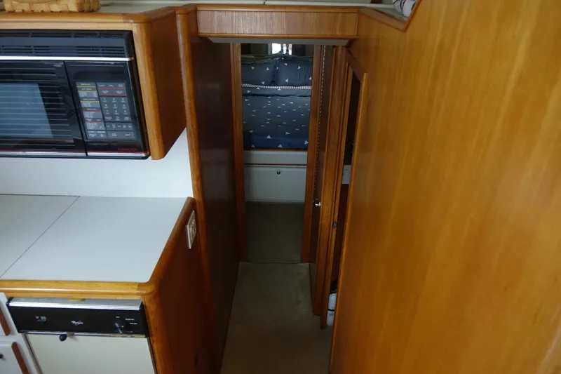 Slide: The Image of Tiara 4300 Convertible 1990 - 25